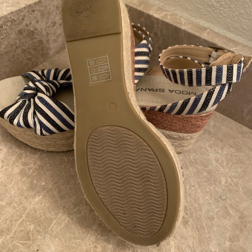 Like new Moda Spana sandal - Picture 3 of 3